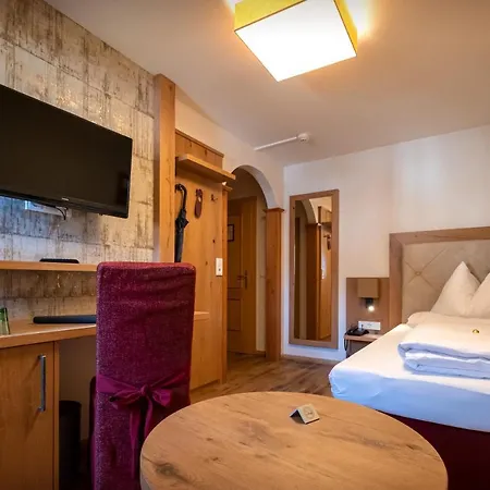 فندق Vogl's Nest 4*